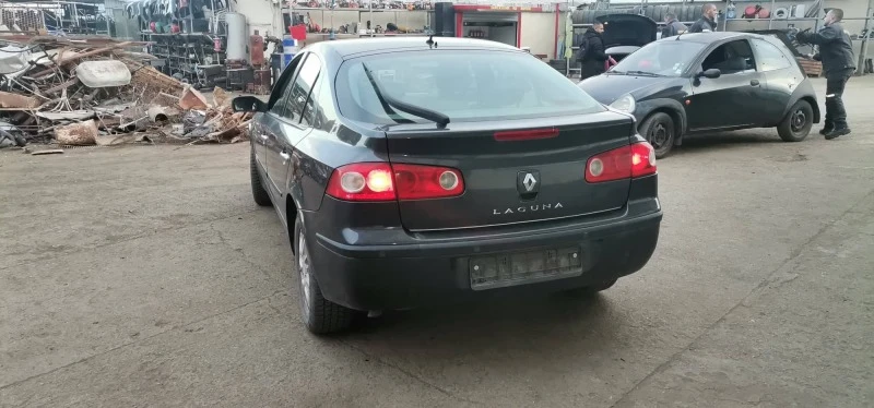 Renault Laguna 2.2, снимка 4 - Автомобили и джипове - 43374575