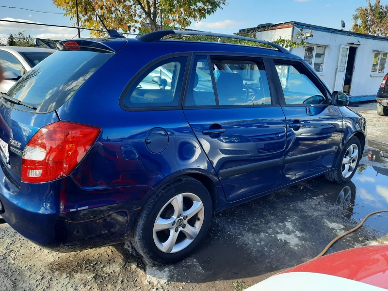 Skoda Fabia 2012та!EURO 5!, снимка 4 - Автомобили и джипове - 47642717