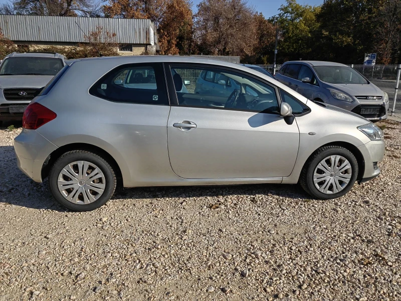 Toyota Auris, снимка 7 - Автомобили и джипове - 47923490