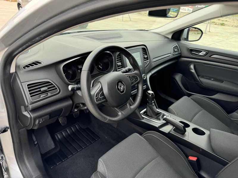 Renault Megane 2020g / 109.000 km, снимка 7 - Автомобили и джипове - 47954732