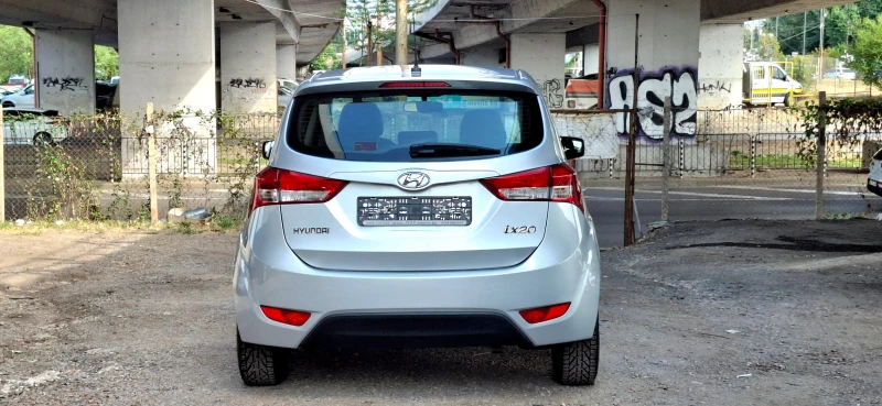 Hyundai Ix20, снимка 6 - Автомобили и джипове - 51041310