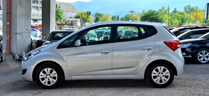 Hyundai Ix20, снимка 8 - Автомобили и джипове - 51041310