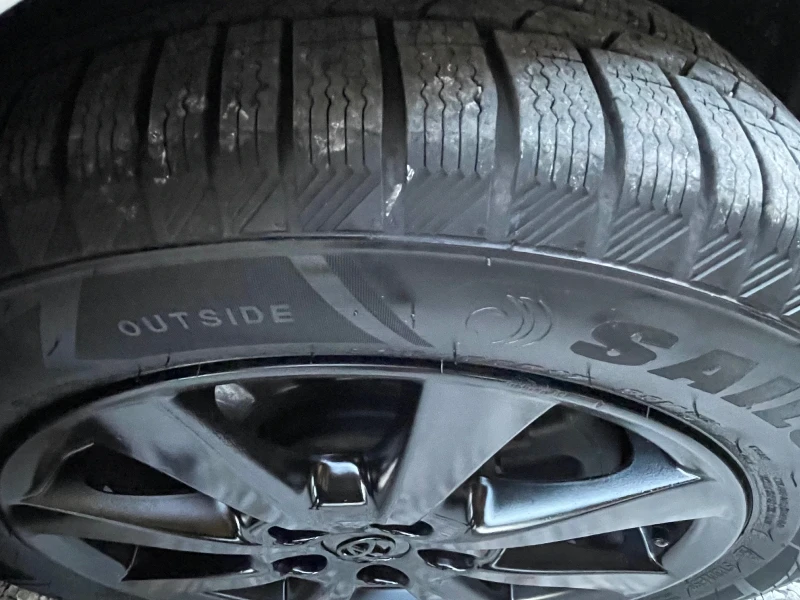 Toyota Avensis 2.2 D-4D, снимка 17 - Автомобили и джипове - 52717565