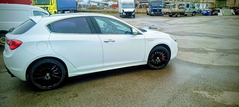 Alfa Romeo Giulietta JTDM-2, снимка 7 - Автомобили и джипове - 52360580