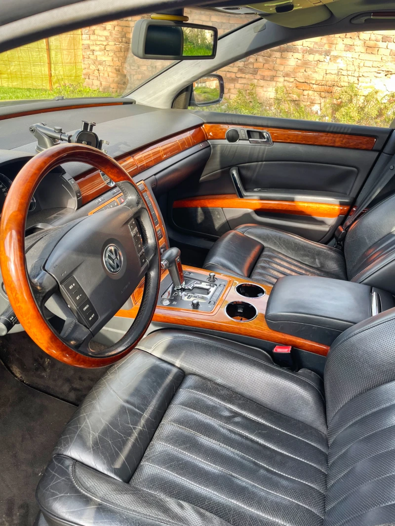 VW Phaeton 4.2 V8 | Газ/бензин | Обслужена, снимка 13 - Автомобили и джипове - 52708412
