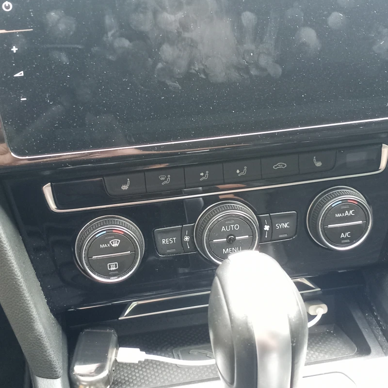 VW Passat хай лайн, снимка 10 - Автомобили и джипове - 52792172