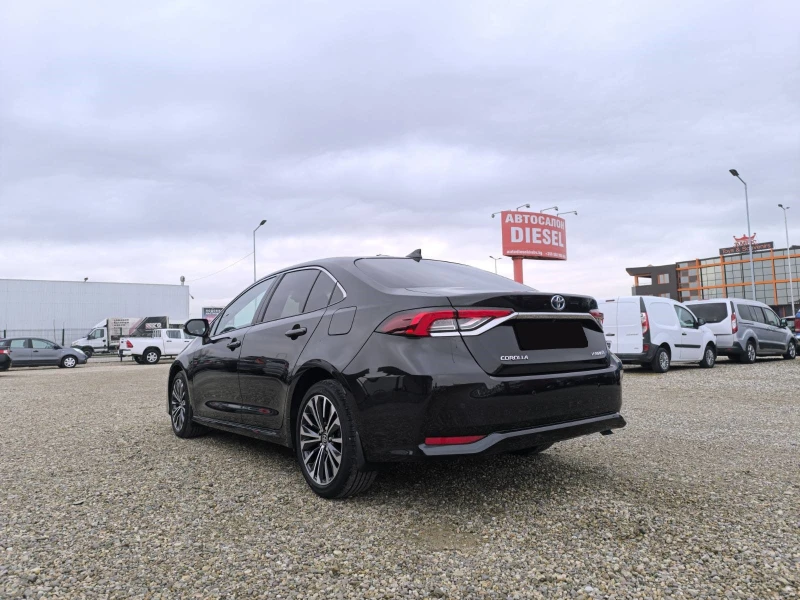 Toyota Corolla 1.8 HYBRID, снимка 5 - Автомобили и джипове - 52873376