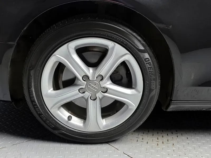 Audi A4 2.0 TDI B8, снимка 5 - Автомобили и джипове - 53267614