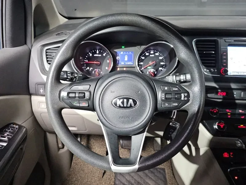 Kia Carnival 2.2 CRDI | Mobile.bg � ����������� 12