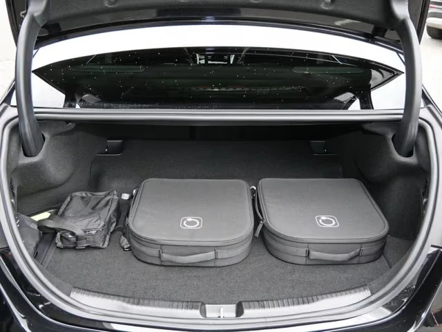 Mercedes-Benz C 63 AMG E-PERFORMANCE 4M BURMESTER PANORAMA , снимка 16 - Автомобили и джипове - 56107876