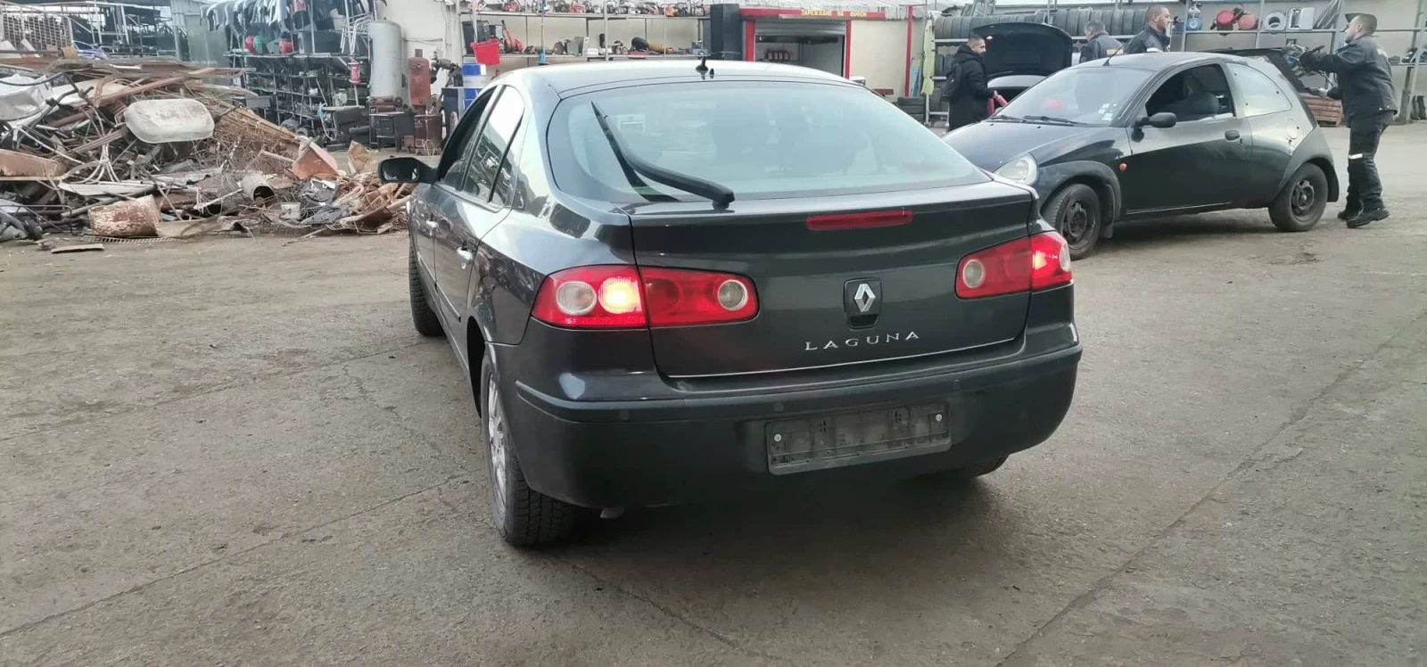 Renault Laguna 2.2 - изображение 4