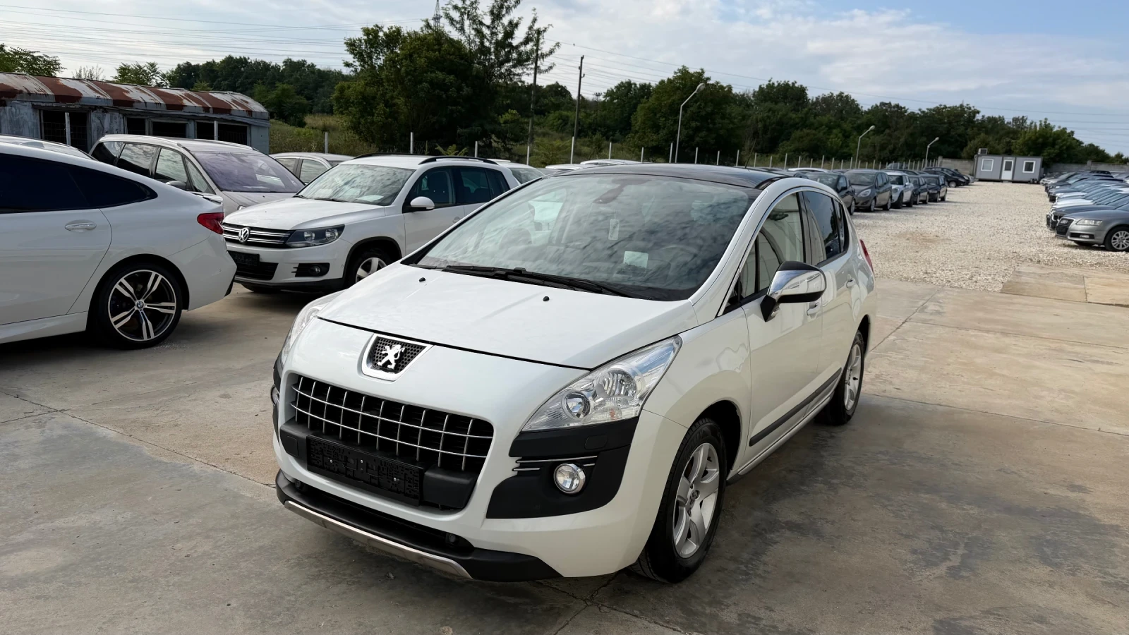 Peugeot 3008 1.6hdi * Head Up* Panorama* Navi* UNIKAT* , снимка 2 - Автомобили и джипове - 43666783