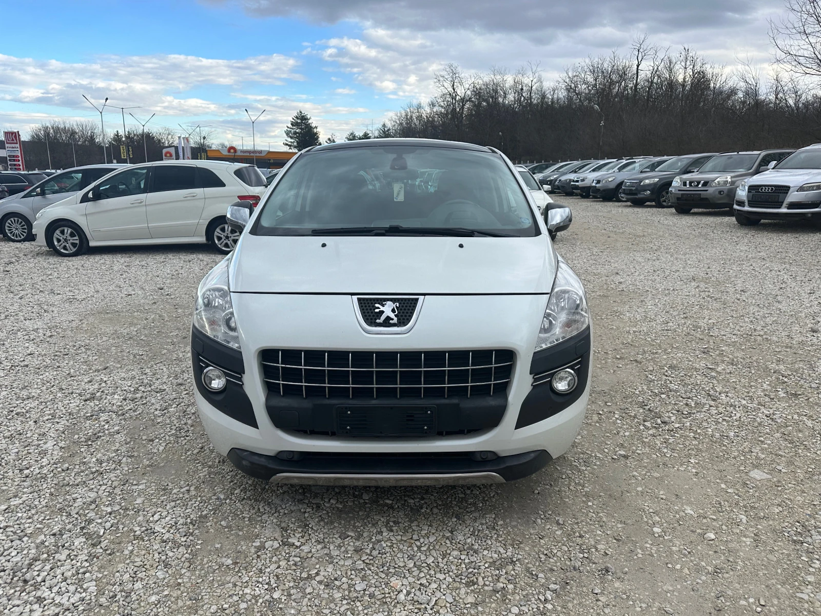 Peugeot 3008 1.6hdi *Head Up*Panorama*Navi*UNIKAT* - изображение 9