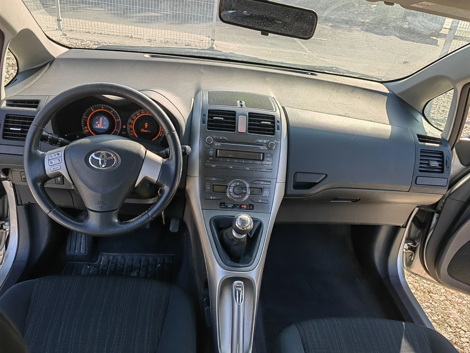 Toyota Auris 2.0d4d | Mobile.bg — изображение 13