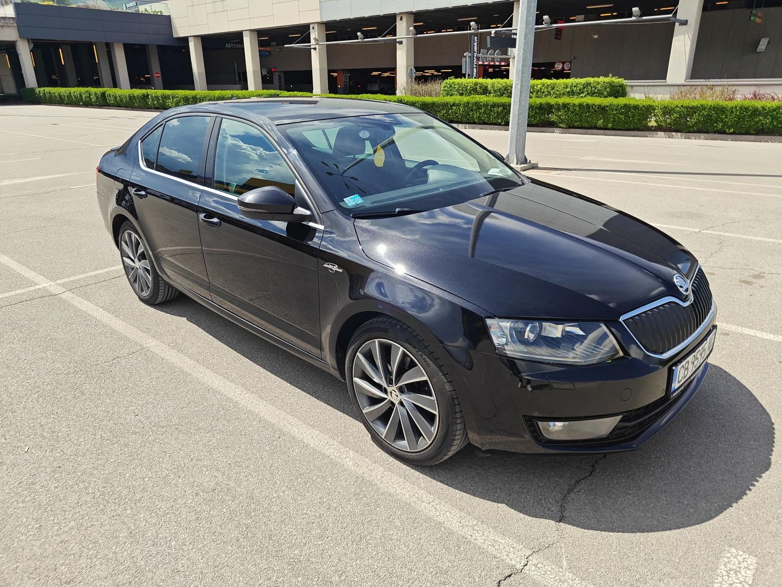 Skoda Octavia L&K 2.0 TDI 4x4 - изображение 3