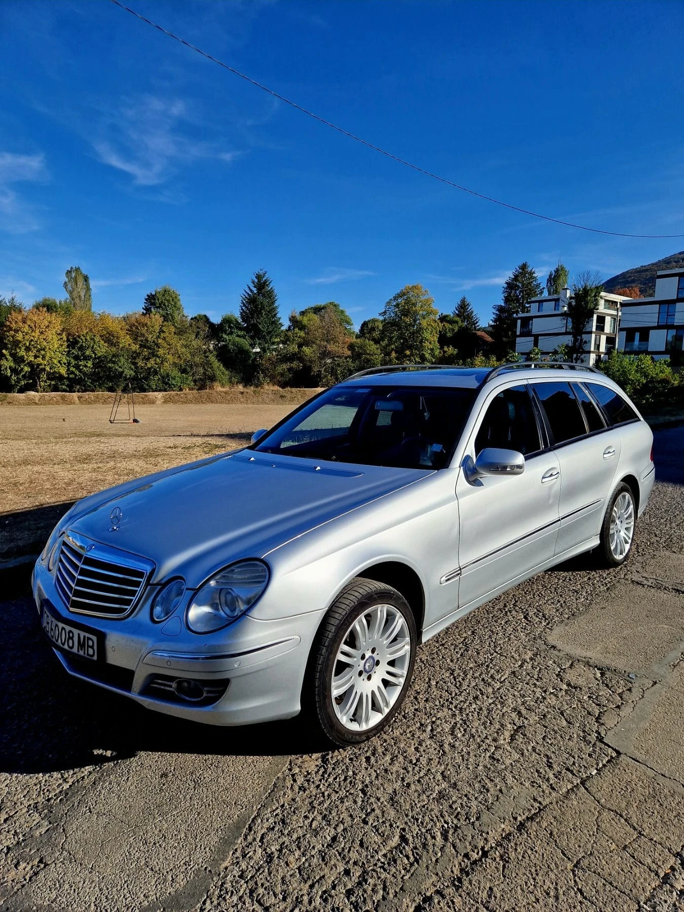 Mercedes-Benz E 500  - изображение 6