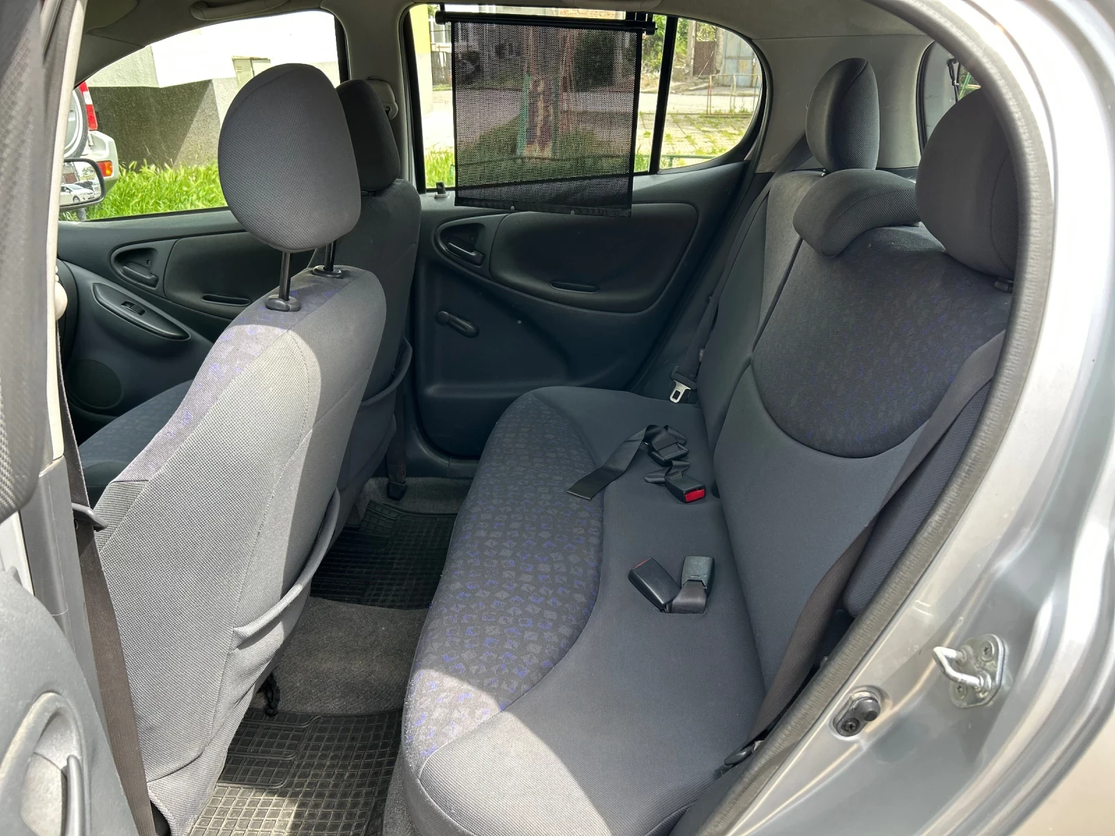 Toyota Yaris 1.3  - изображение 7
