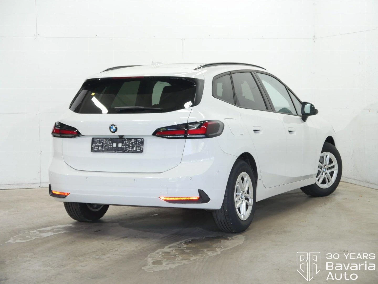 BMW 218 i Active Tourer Steptronic - изображение 3