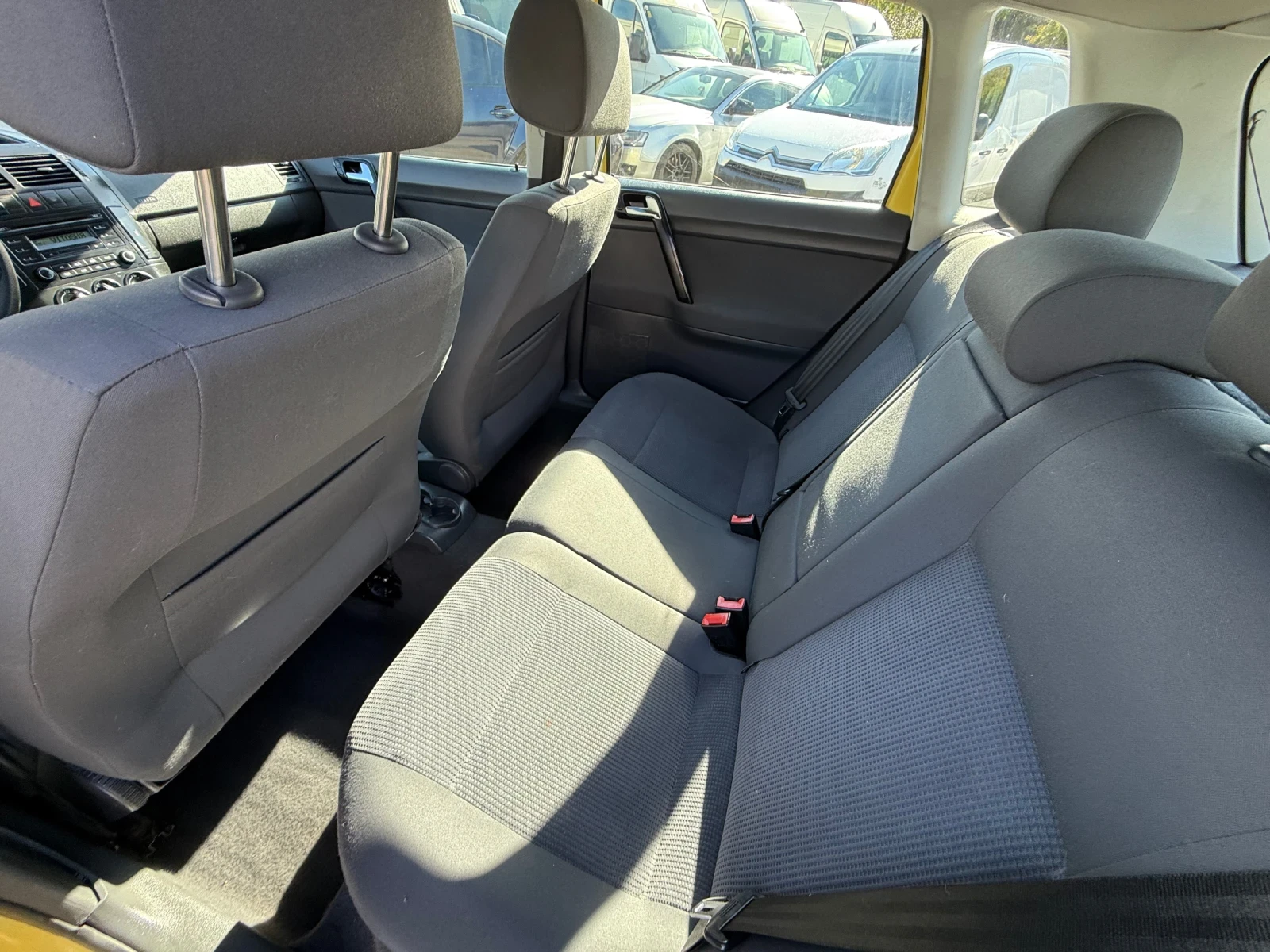 VW Polo 1.4 бенз 2006 година | Mobile.bg — изображение 12