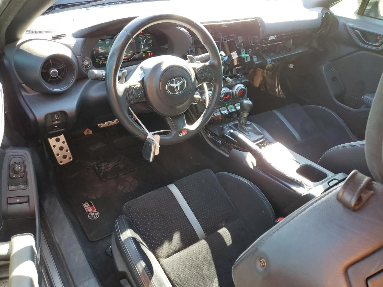 Toyota GR86 PREMIUM/500 ЛВ НА МЕСЕЦ! - изображение 8