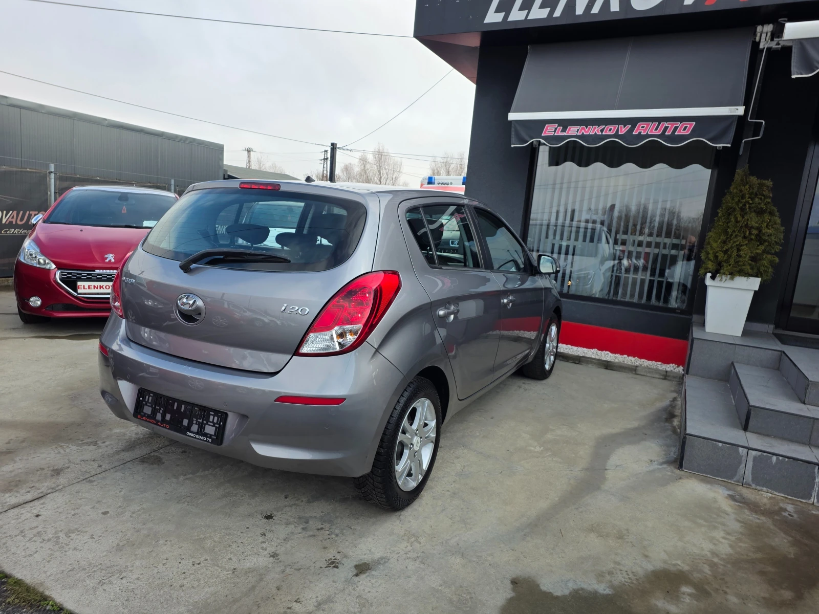 Hyundai I20 1.4i-100к.с- EURO 5b-АВТОМАТИК-ШВЕЙЦАРИЯ - изображение 8