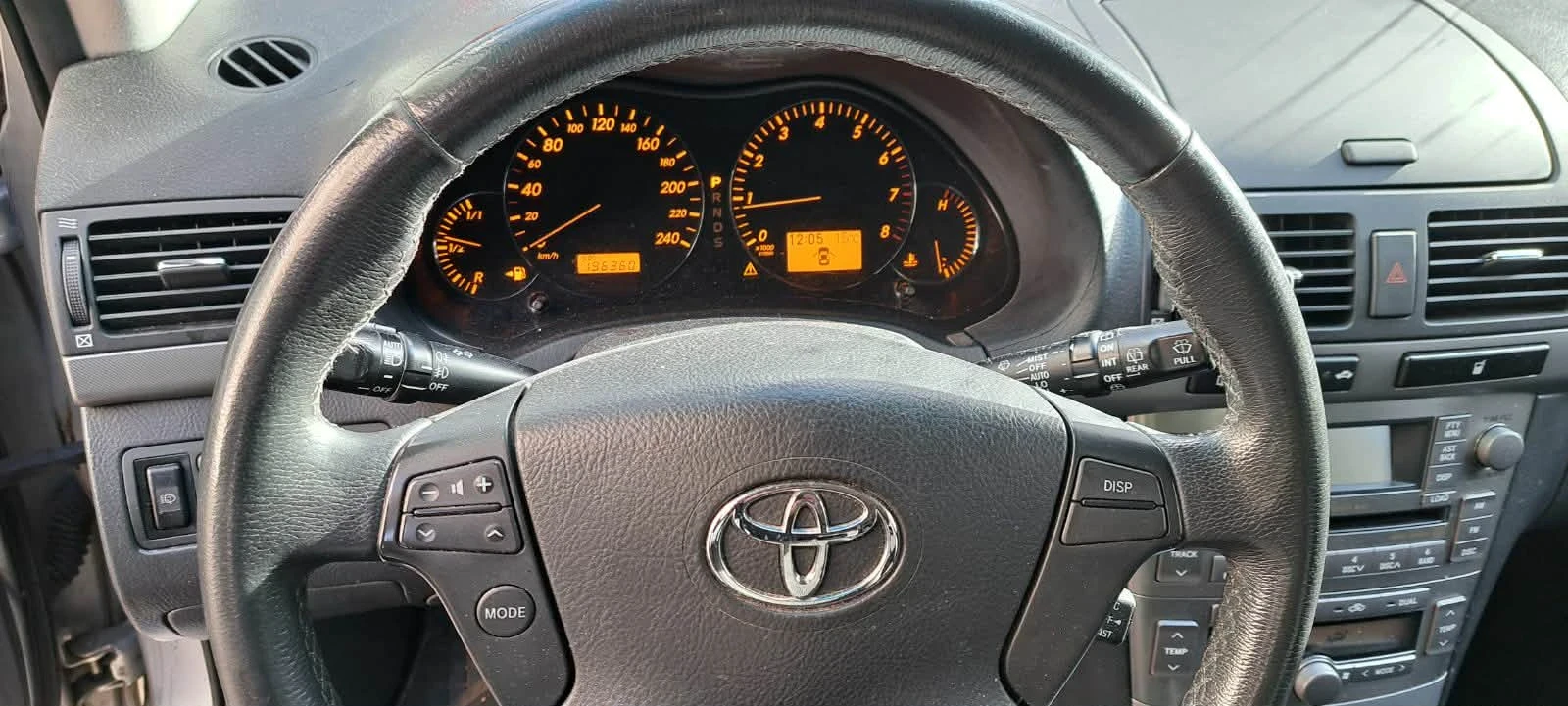 Toyota Avensis  - изображение 8