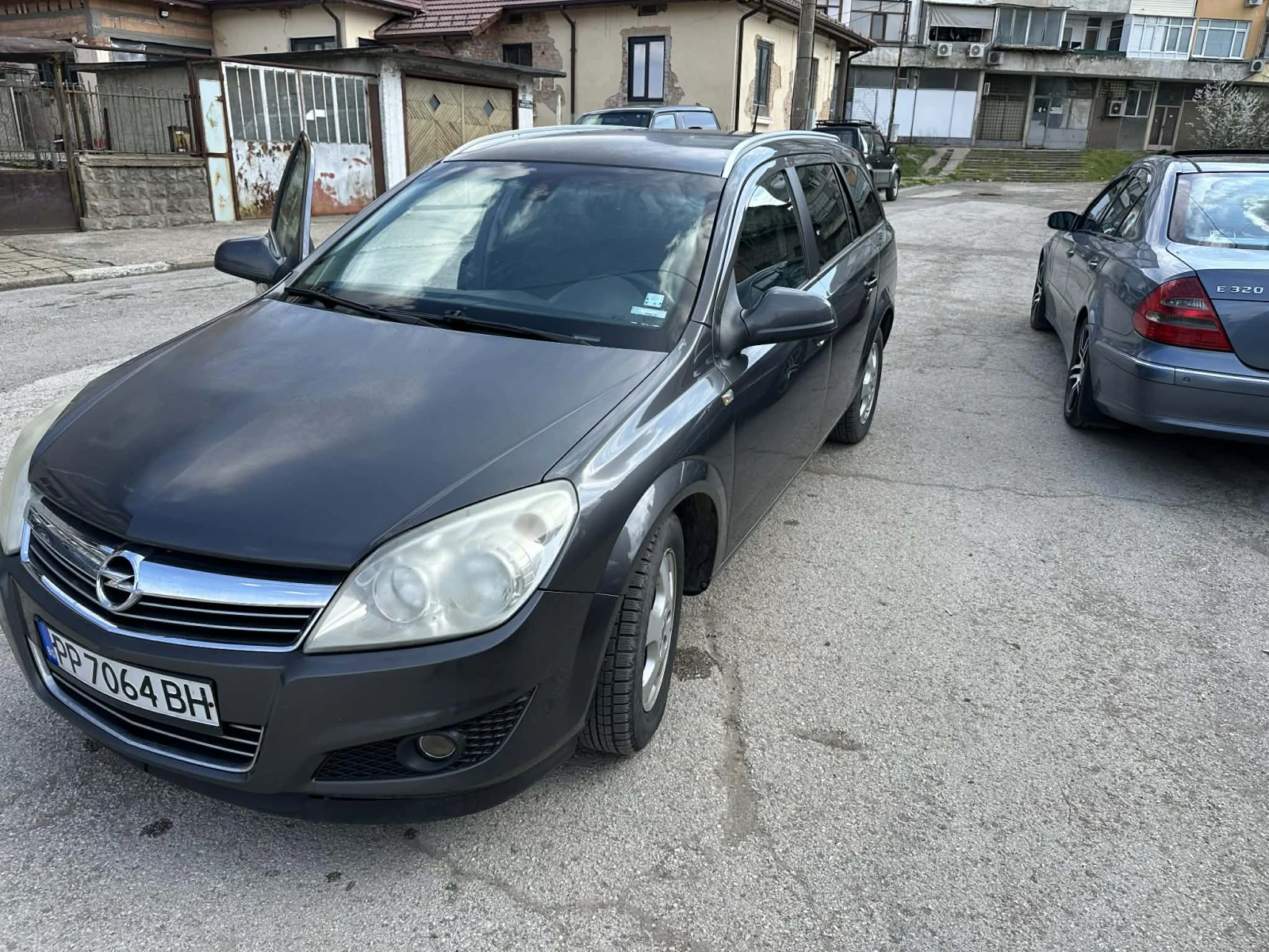 Opel Astra 1.7 CDTI, снимка 15 - Автомобили и джипове - 54966764