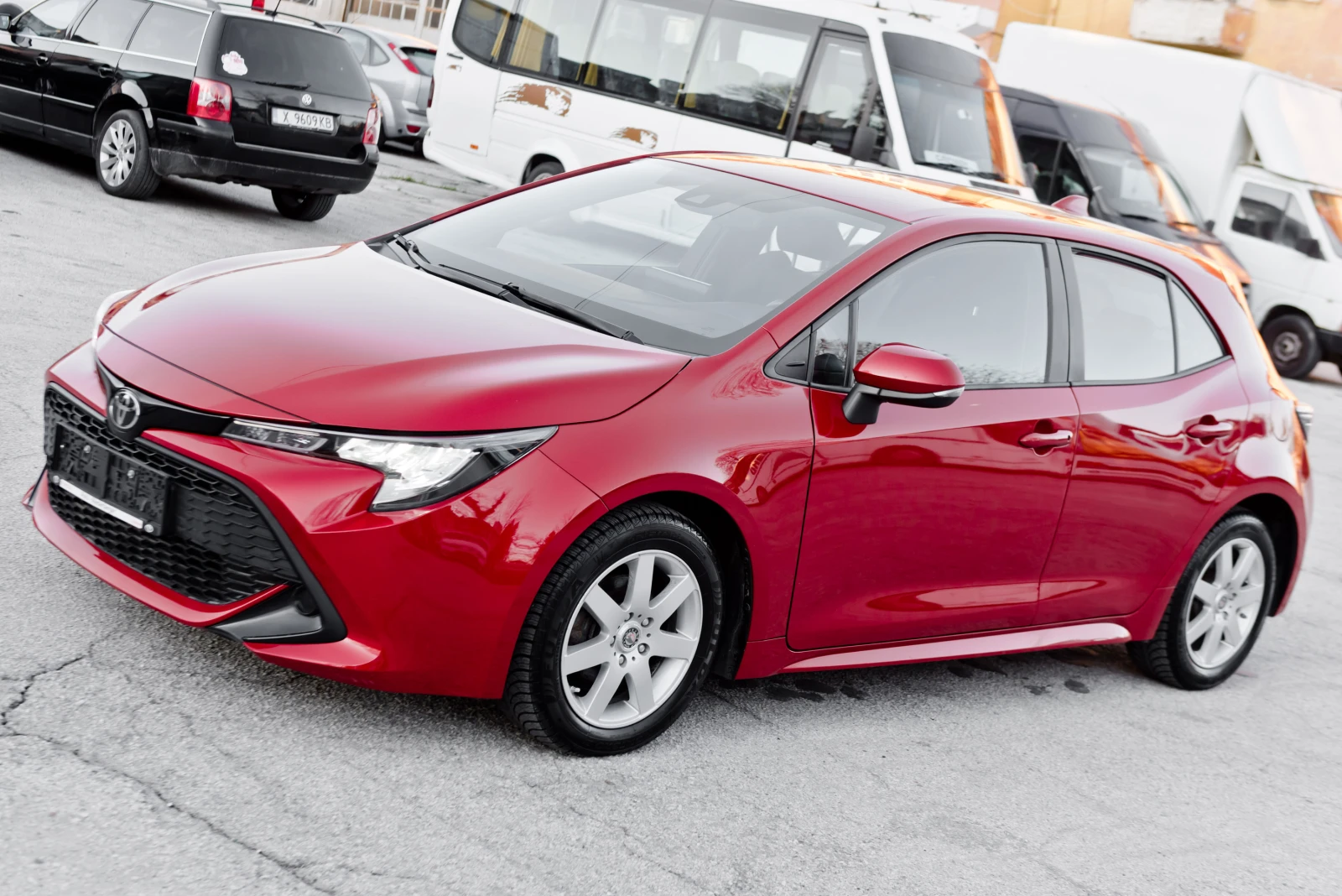 Toyota Corolla 1.2 D-4T-DRIVE MODE-DISTRONIC-LINE ASSIST-50ХИЛ.КМ - изображение 3