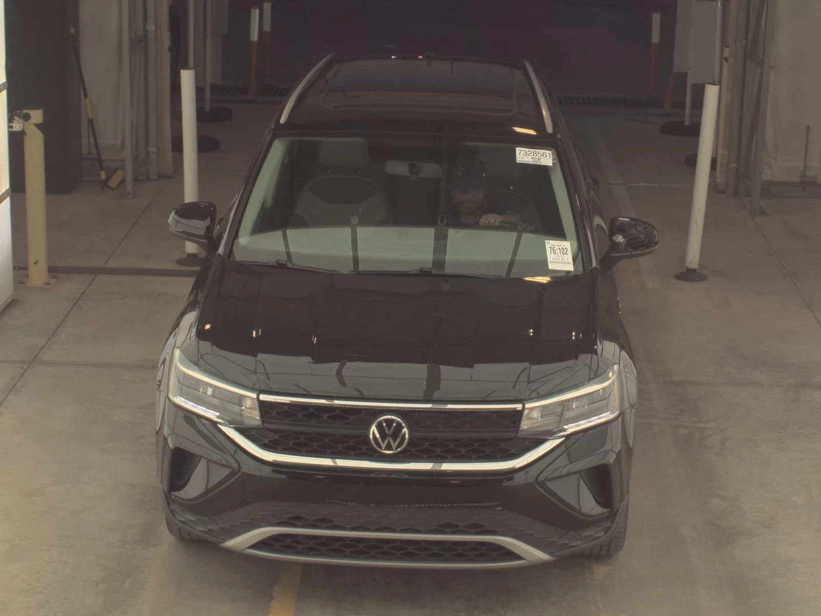 VW Taos SE, снимка 2 - Автомобили и джипове - 53826324