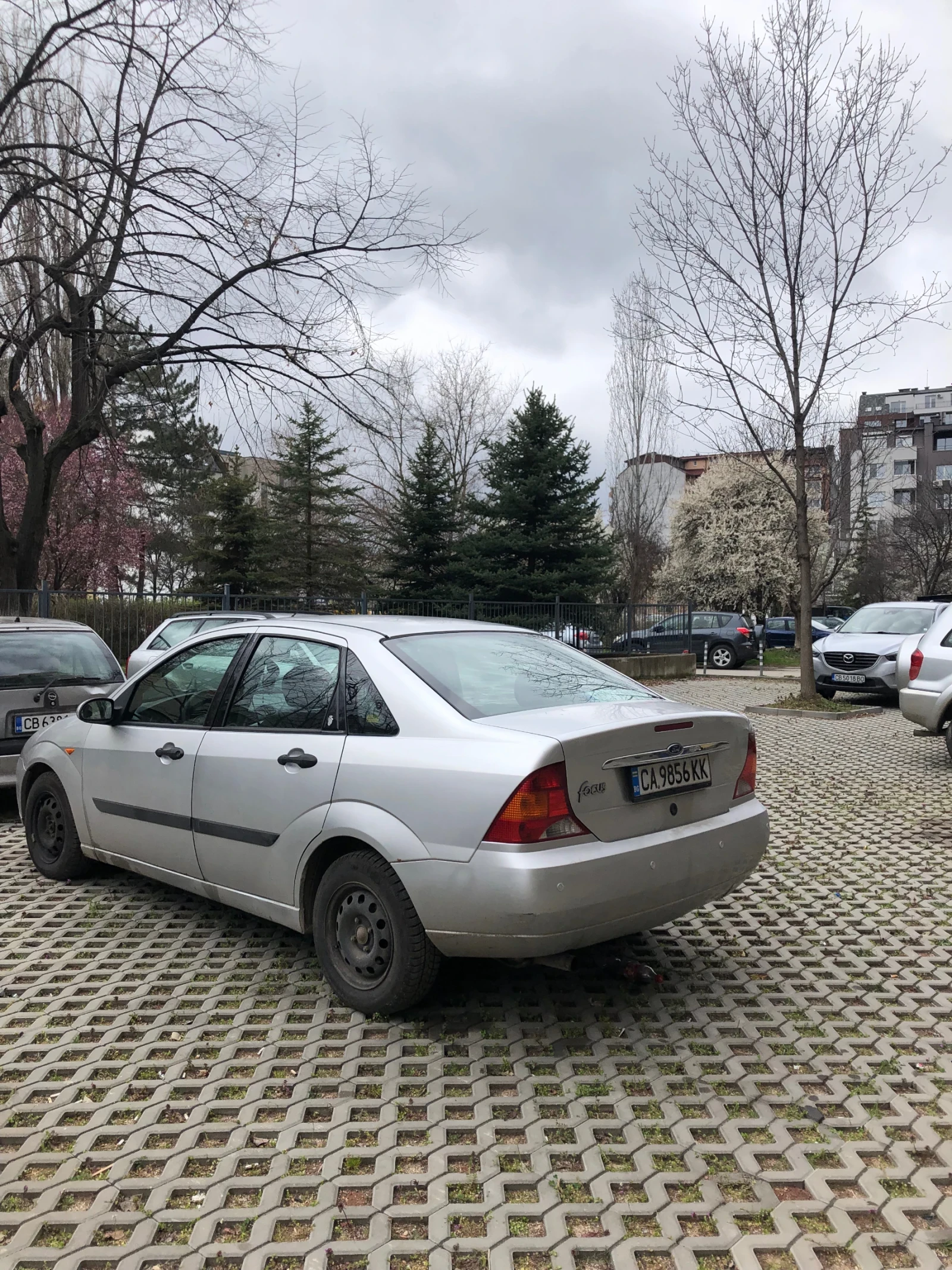 Ford Focus Седан, снимка 3 - Автомобили и джипове - 54032268