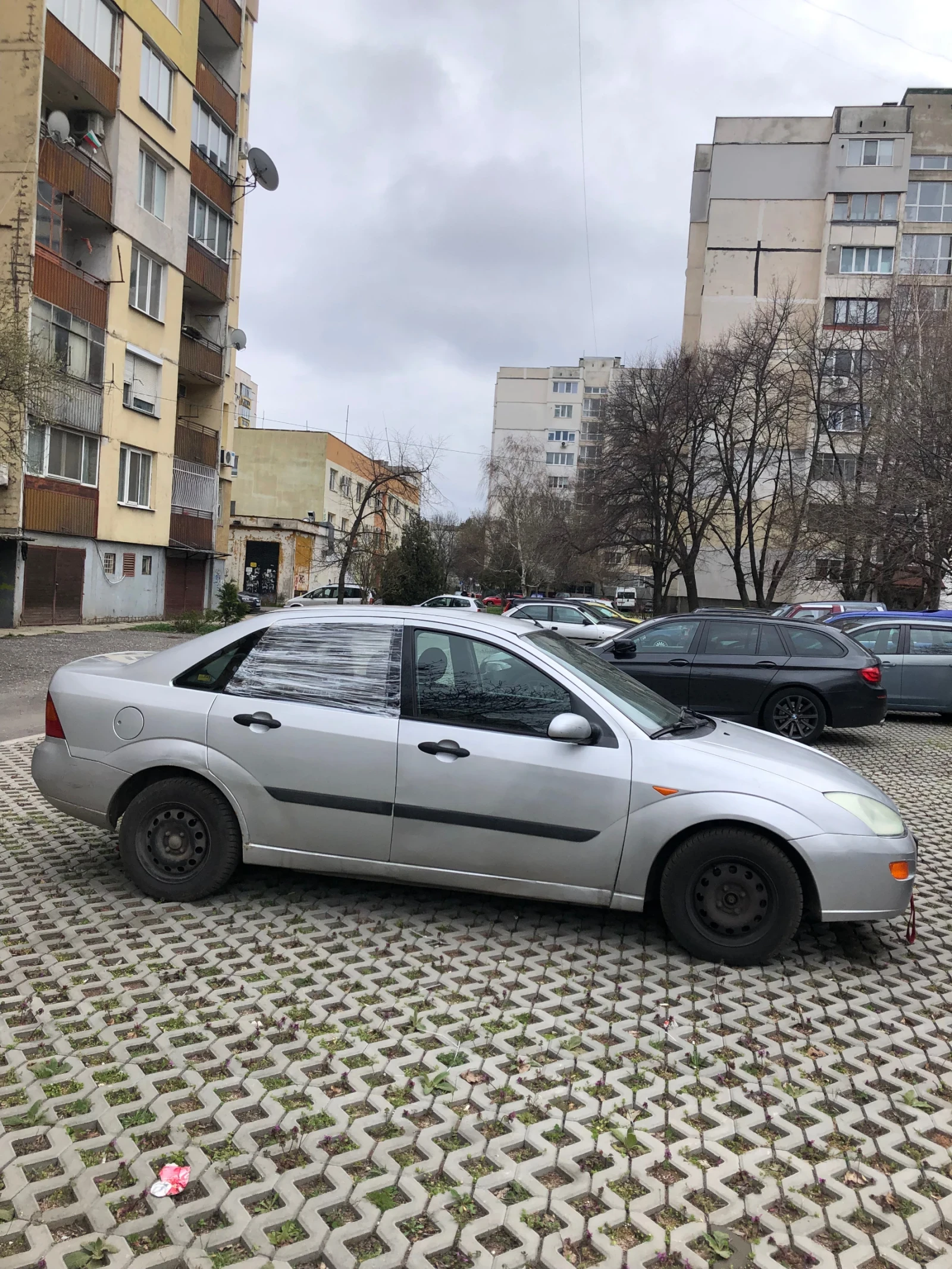 Ford Focus Седан, снимка 5 - Автомобили и джипове - 54032268