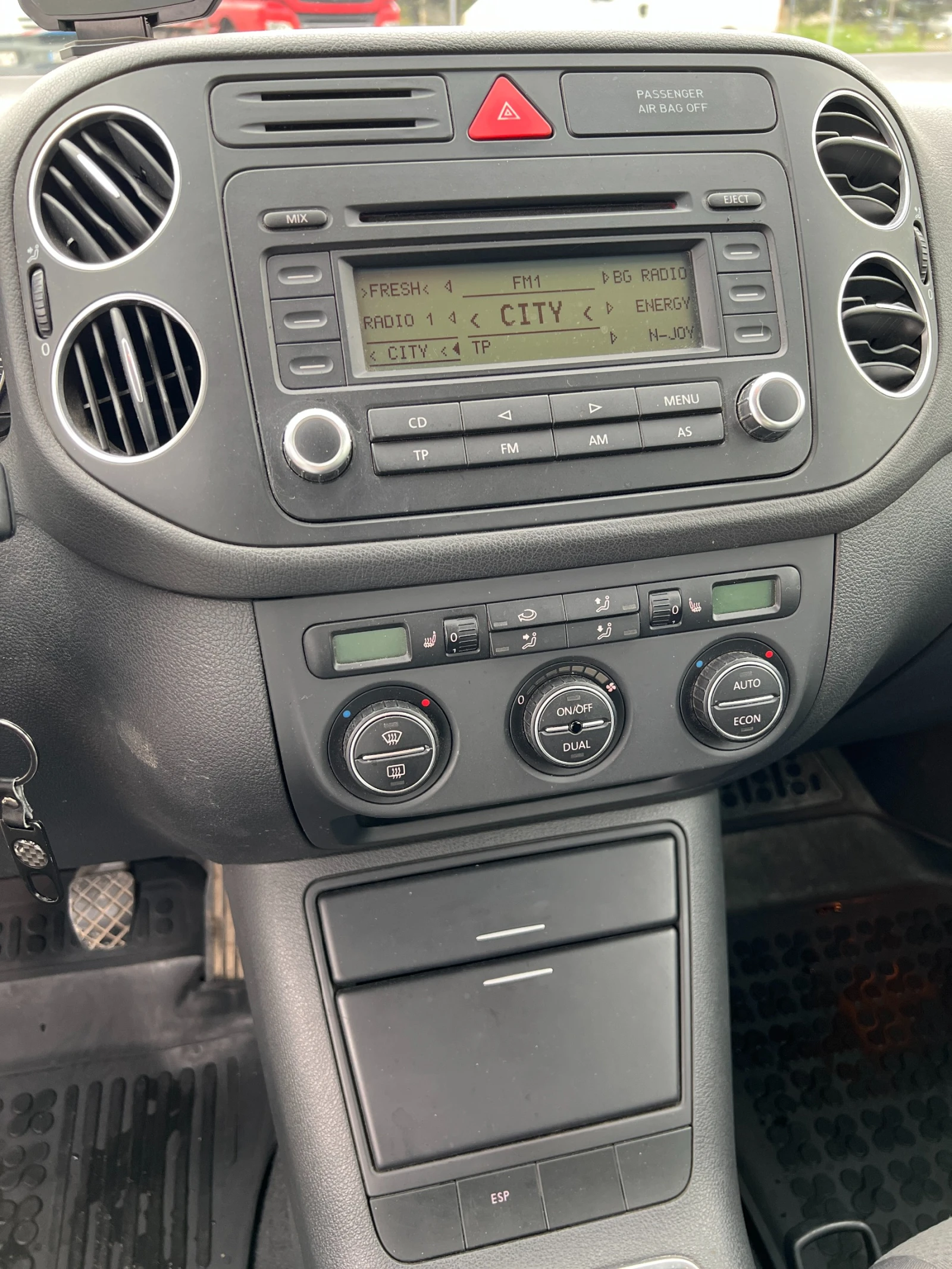 VW Golf Plus 1.6 102 k.c. BSE подгрев.мултиволан, снимка 8 - Автомобили и джипове - 54356527