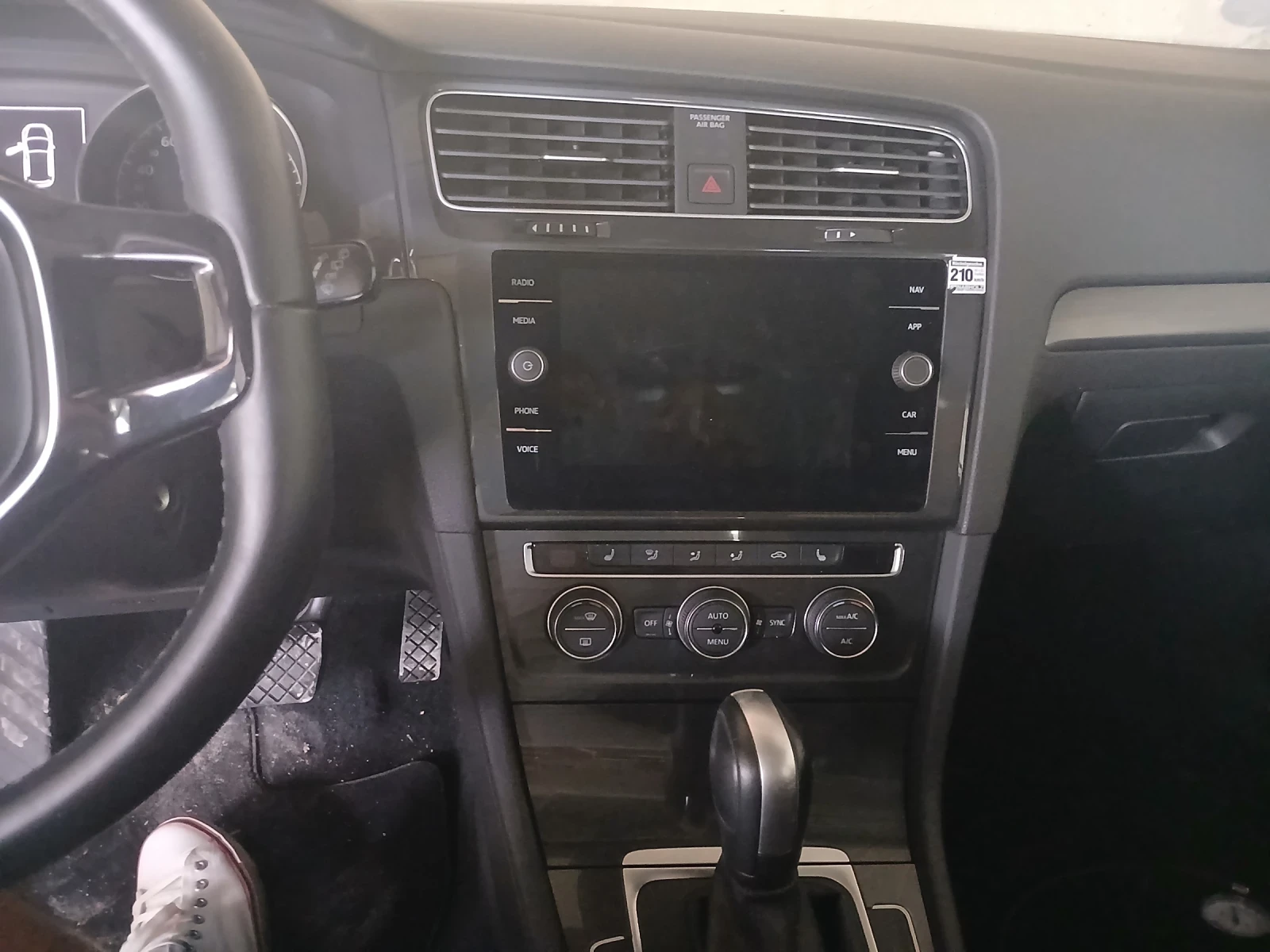 VW Golf, снимка 2 - Автомобили и джипове - 54615417