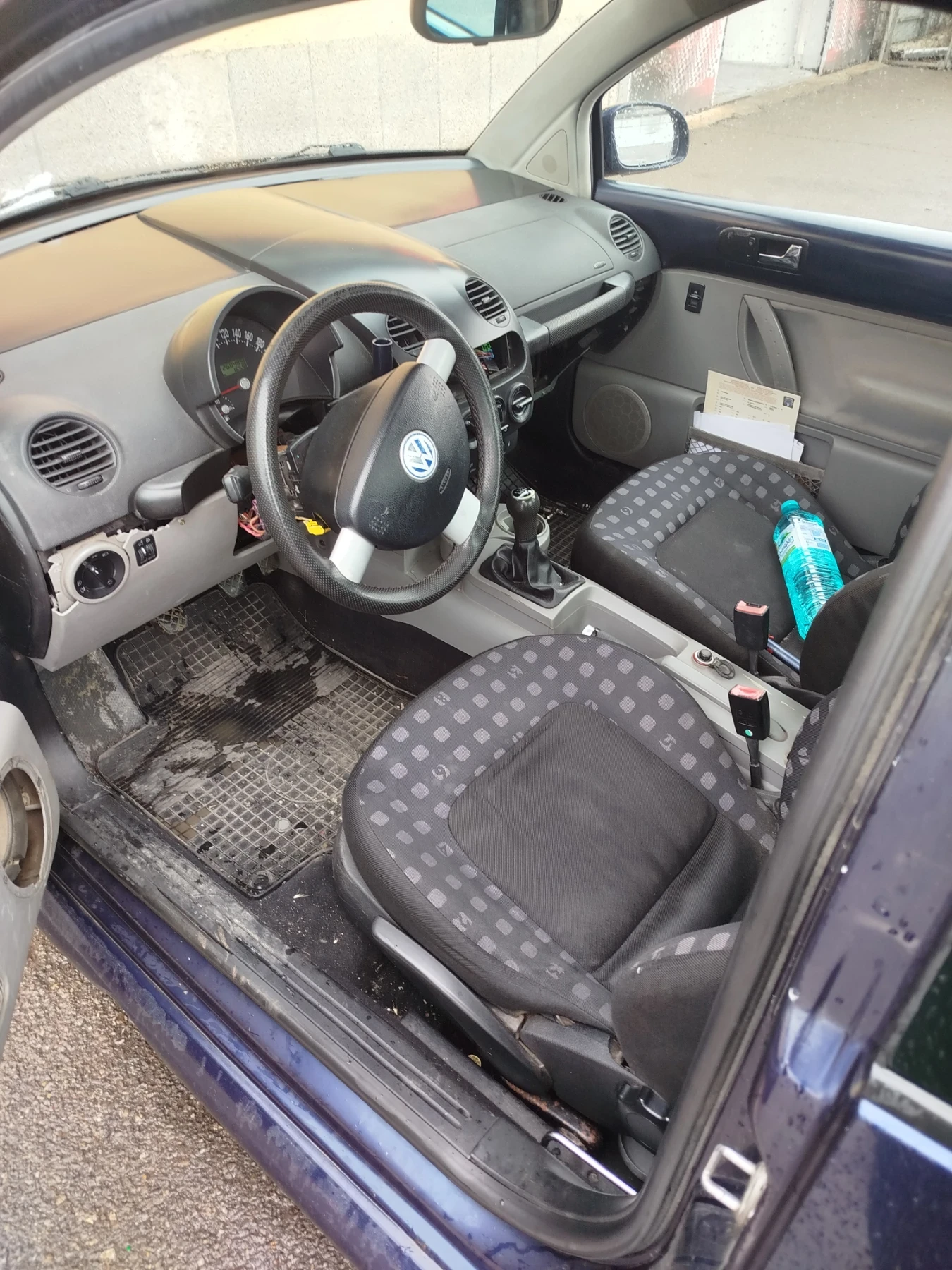 VW Beetle 1.9тди90, снимка 5 - Автомобили и джипове - 54438761