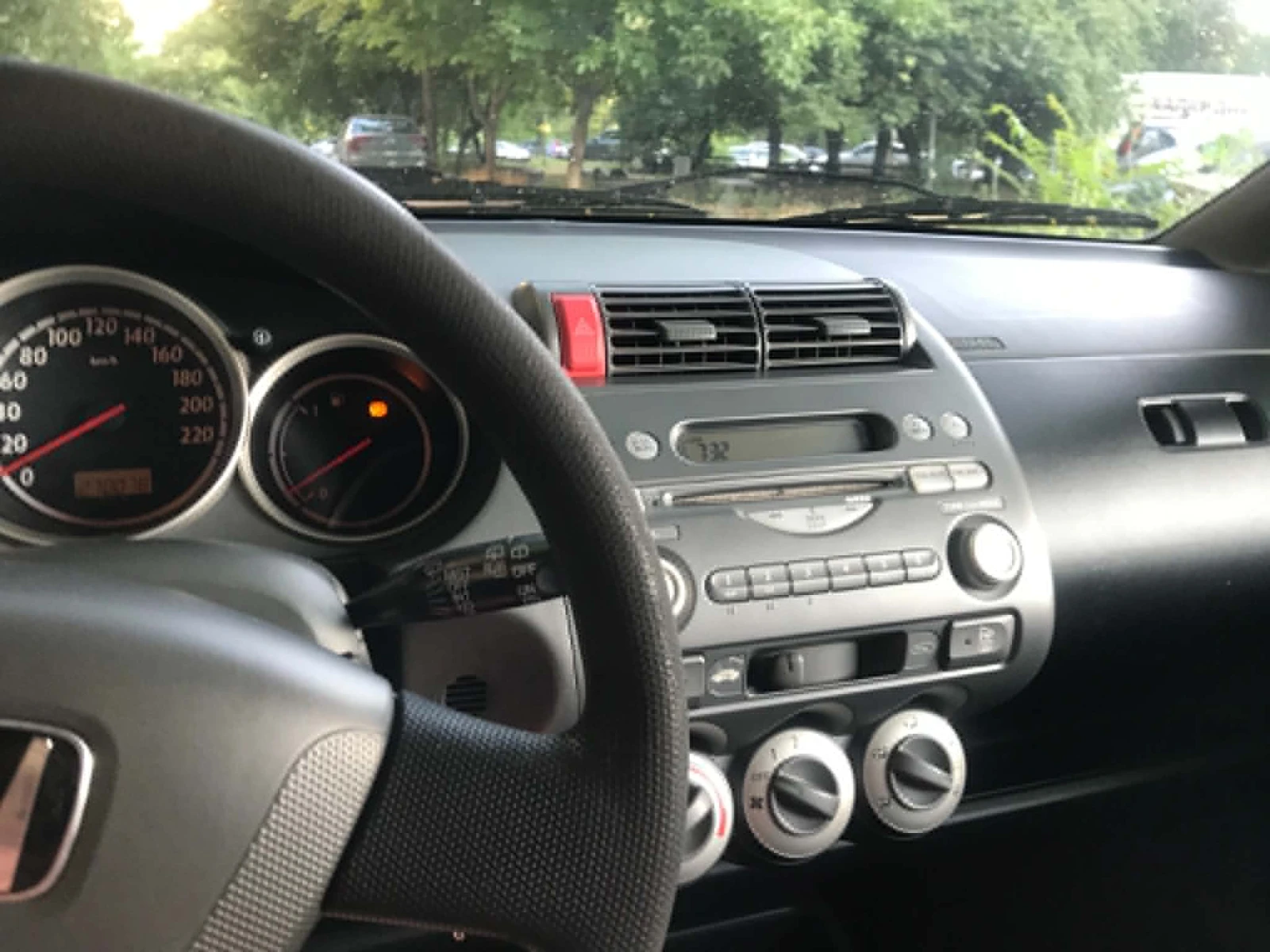 Honda Jazz, снимка 6 - Автомобили и джипове - 55009107