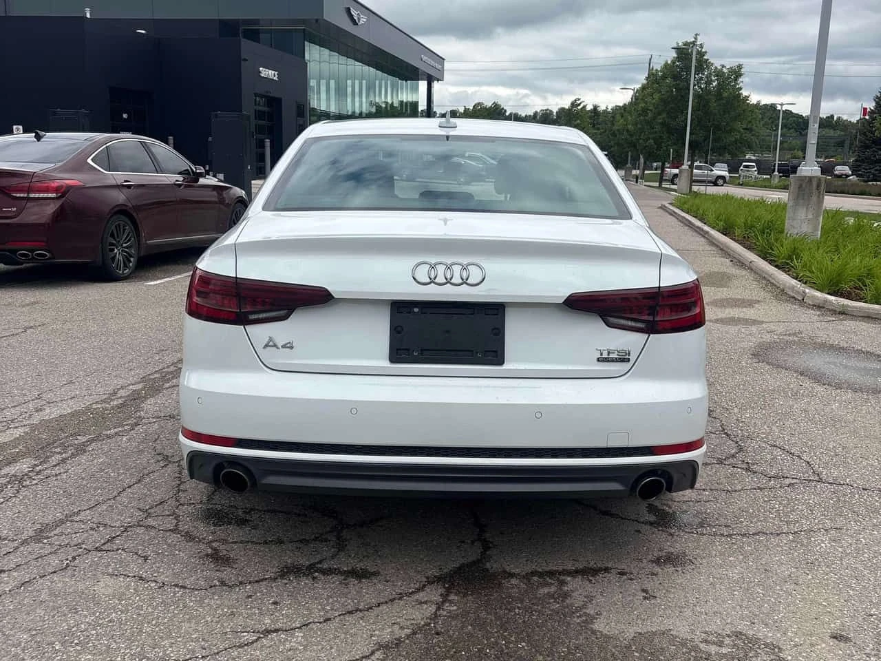 Audi A4 * Technik * CARFAX * БЕЗ ПЪРВОНАЧАЛНА ВНОСКА, снимка 4 - Автомобили и джипове - 55025740