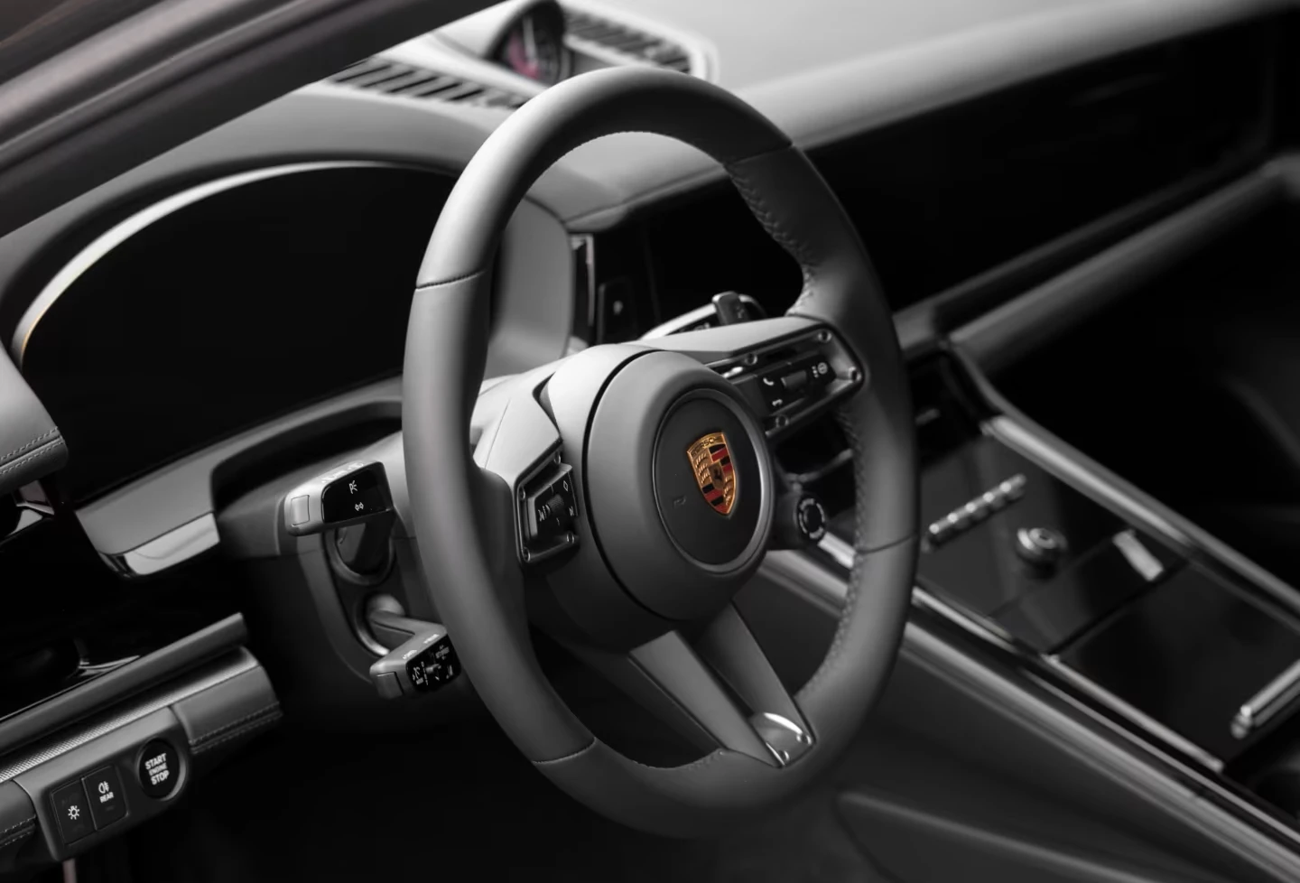 Porsche Panamera 4S* E-HYBRID* HYPER* DISTR* MEMORY* BOSE* 360CAM* , снимка 10 - Автомобили и джипове - 55097461