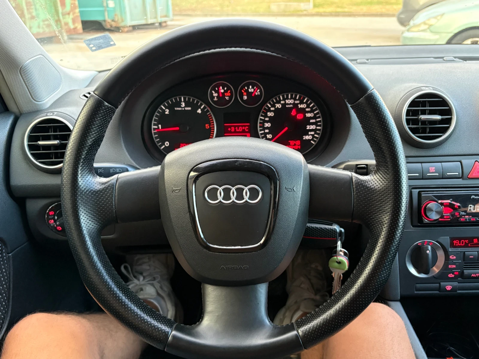 Audi A3 1.9tdi, снимка 7 - Автомобили и джипове - 55105536