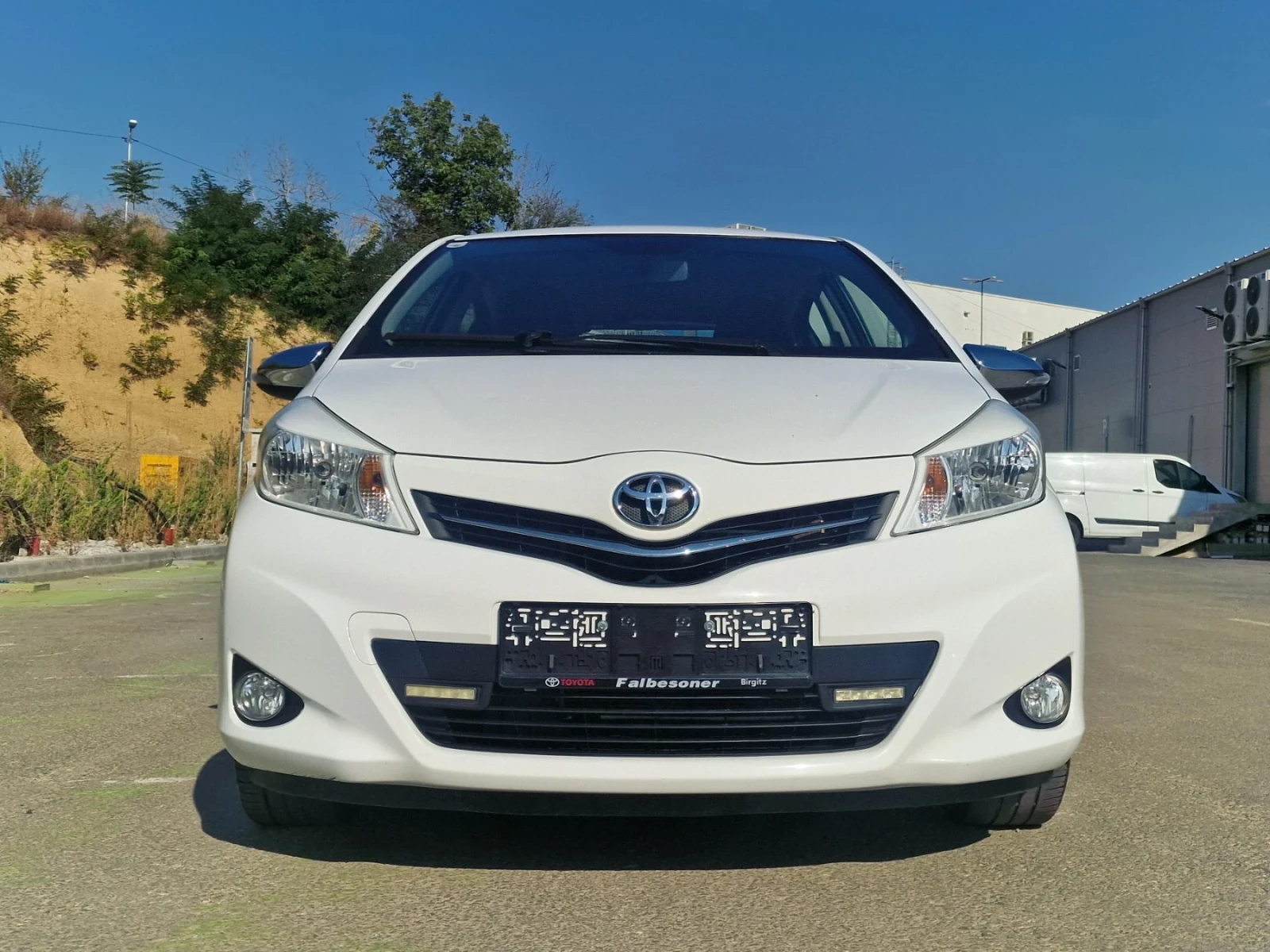 Toyota Yaris, снимка 3 - Автомобили и джипове - 55974555