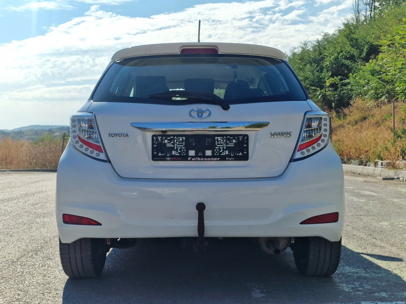 Toyota Yaris, снимка 5 - Автомобили и джипове - 55974555
