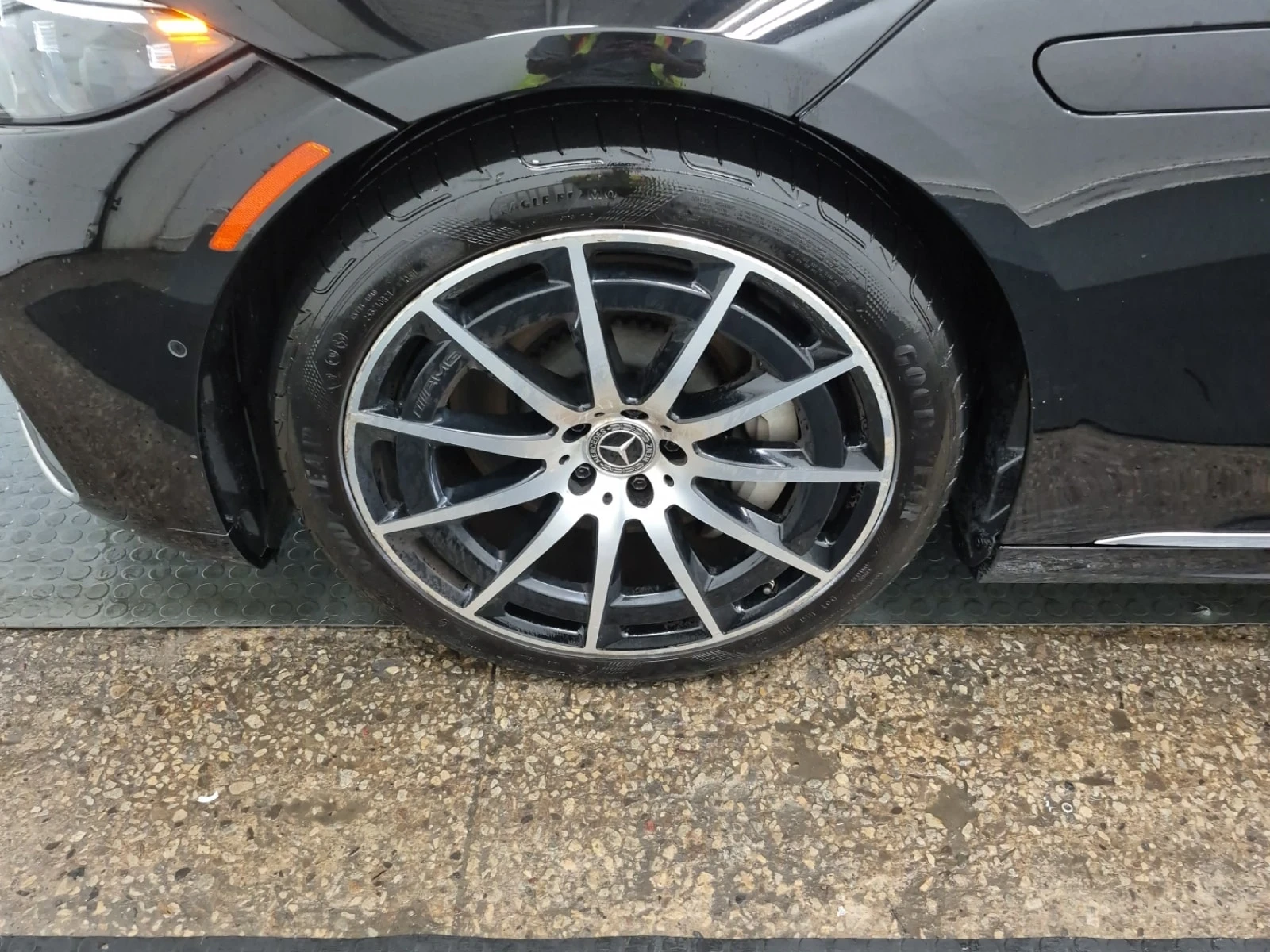 Mercedes-Benz EQS 580  CARFAX, снимка 6 - Автомобили и джипове - 56017702