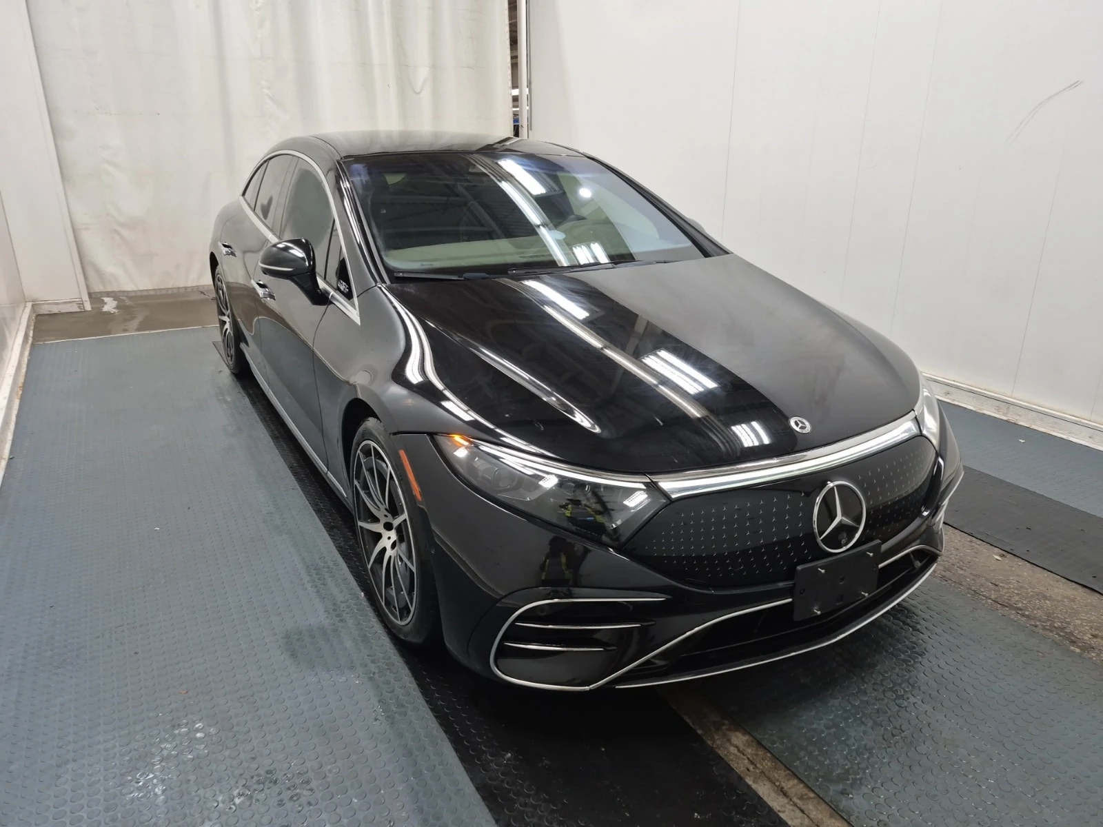 Mercedes-Benz EQS 580  CARFAX, снимка 2 - Автомобили и джипове - 56017702