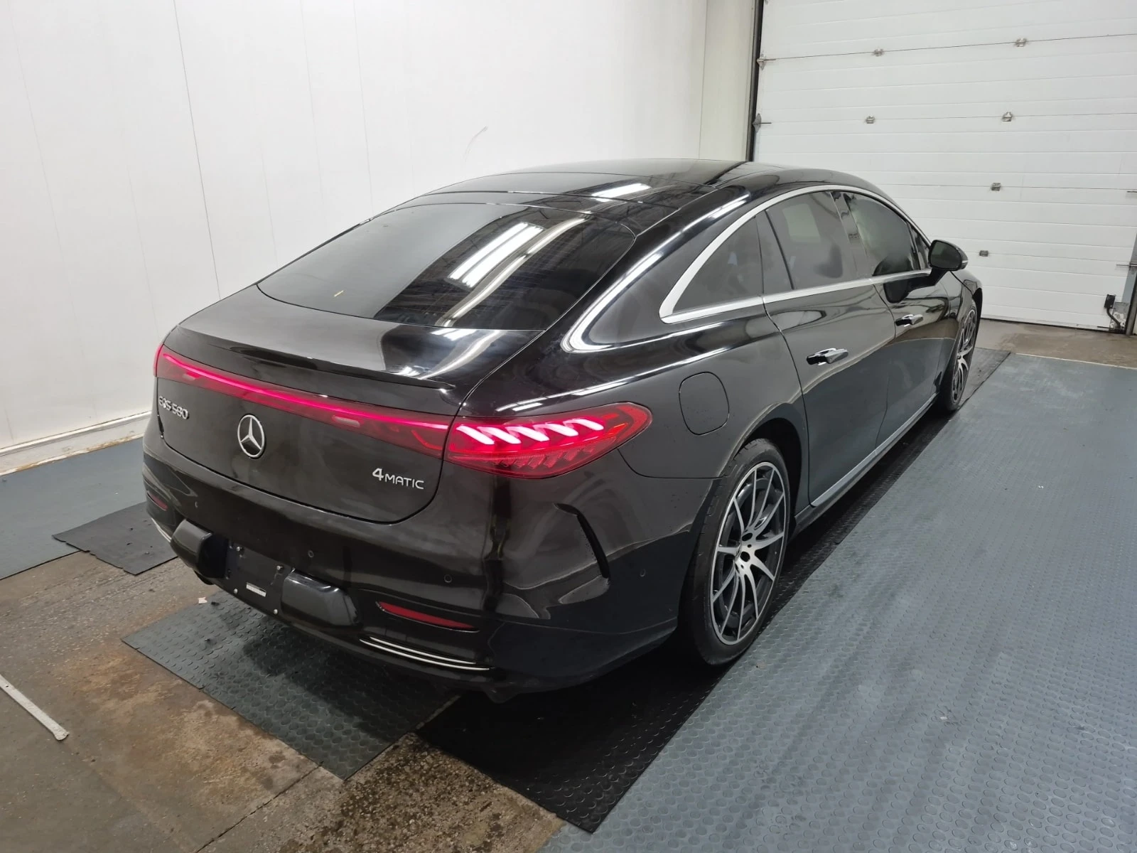 Mercedes-Benz EQS 580  CARFAX, снимка 3 - Автомобили и джипове - 56017702