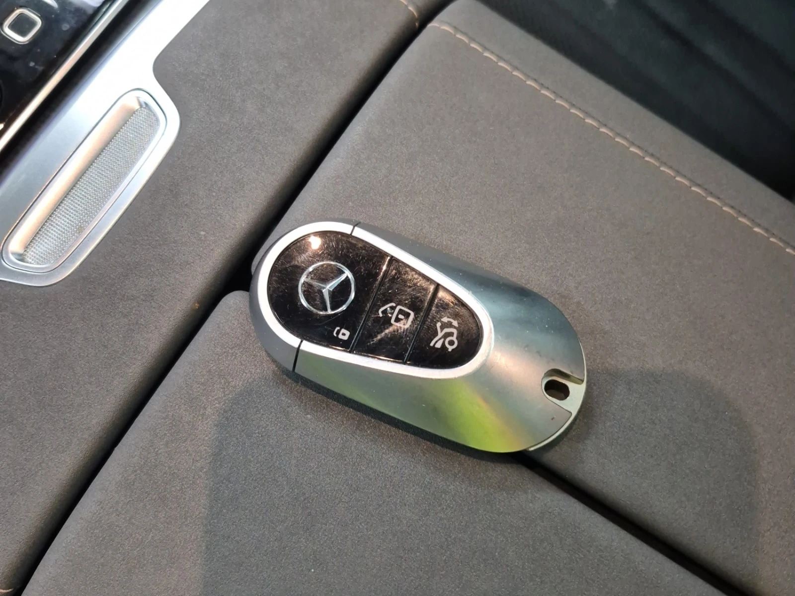 Mercedes-Benz EQS 580  CARFAX, снимка 8 - Автомобили и джипове - 56017702
