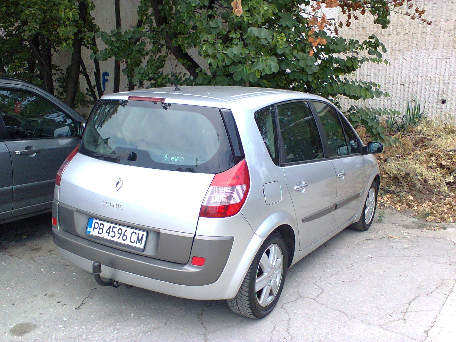 Renault Scenic 1.5 Тdci-86 коня КЛИМА, снимка 16 - Автомобили и джипове - 56076484