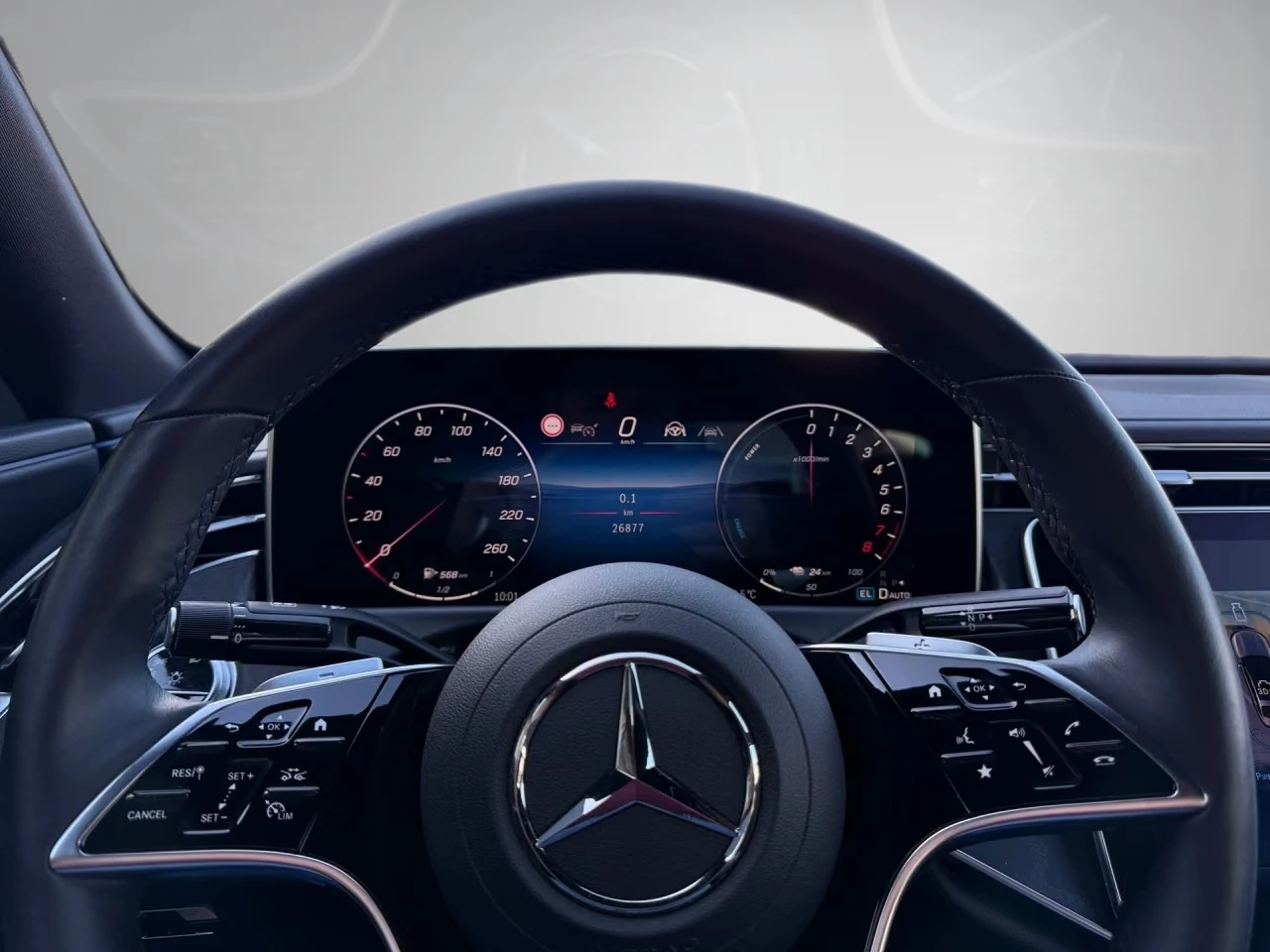 Mercedes-Benz E 300 e/AVANTGARDE/DIGITAL LIGHT/DISTRONIC/360/MEMORY/, снимка 12 - Автомобили и джипове - 56745704