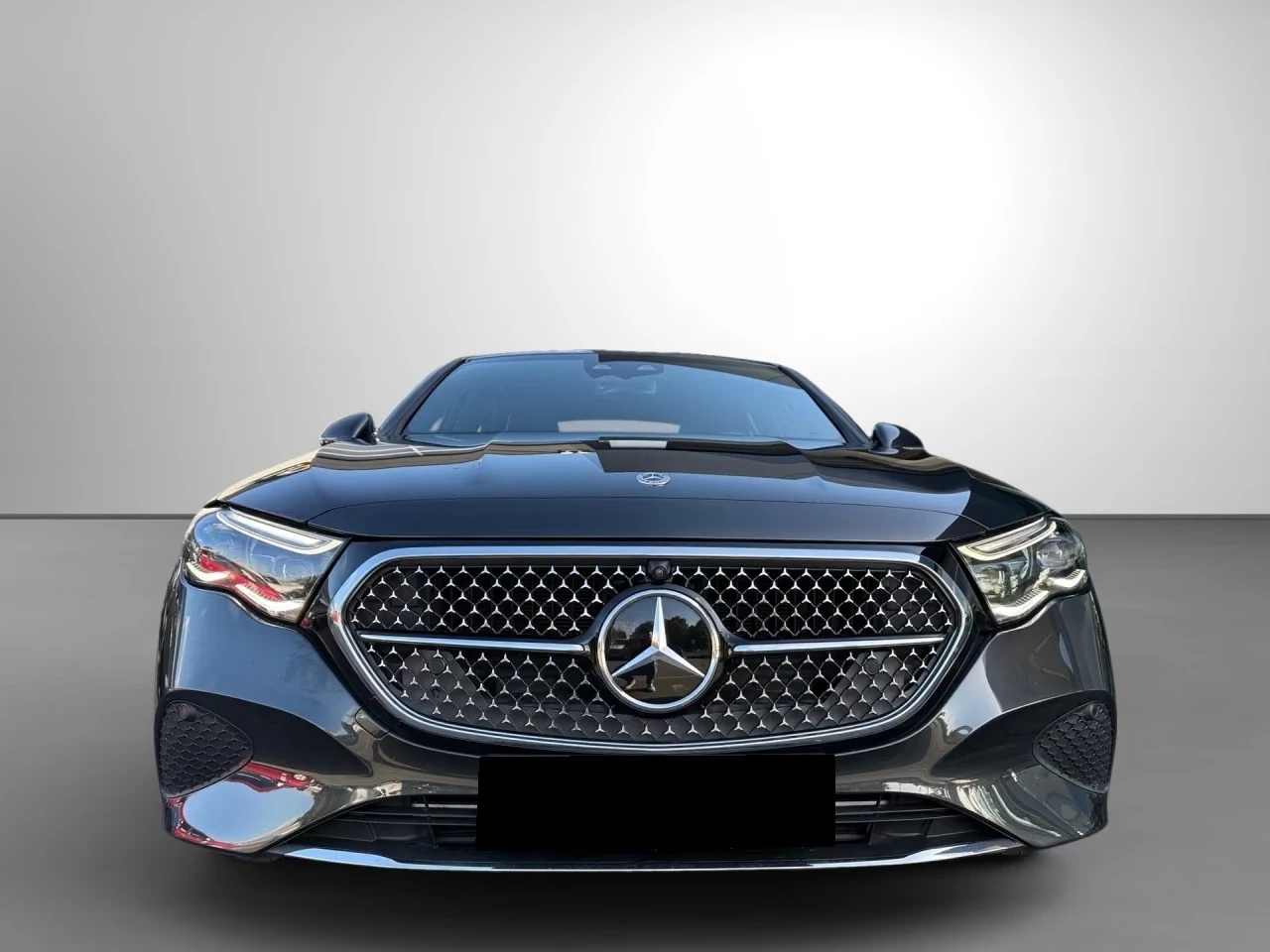 Mercedes-Benz E 300 e/AVANTGARDE/DIGITAL LIGHT/DISTRONIC/360/MEMORY/, снимка 2 - Автомобили и джипове - 56745704
