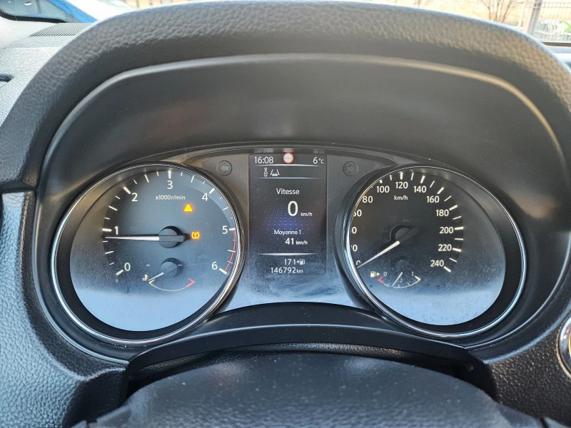 Nissan Qashqai 1.5TDCI TEKNA, снимка 14 - Автомобили и джипове - 48343856