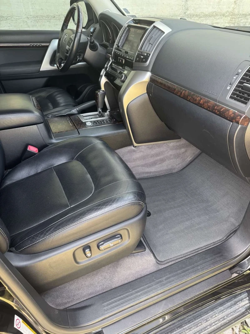 Toyota Land cruiser, снимка 12 - Автомобили и джипове - 52511487