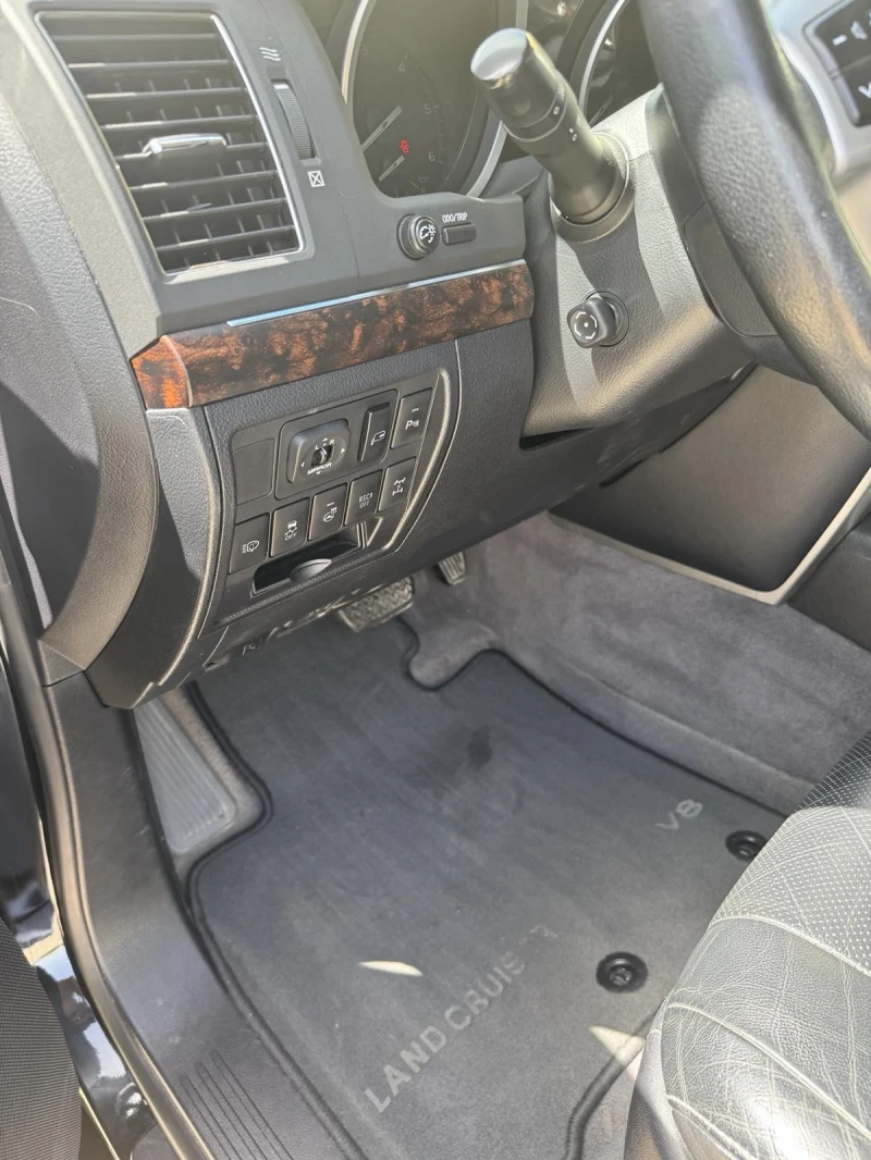 Toyota Land cruiser, снимка 17 - Автомобили и джипове - 52511487